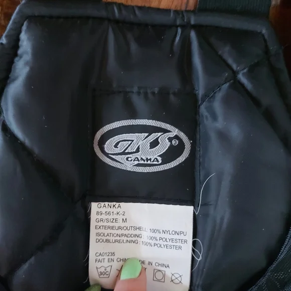 Snowpants - Picture 3 of 4